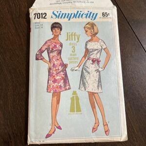 Vintage 1960's Simplicity 7012 Size 14 Mod Dress Midi Pattern Short & 3/4 Sleeve